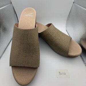 Dansko Slip-On Sandals – EU 38 (US 7.5–8) – Excellent Unworn Condition